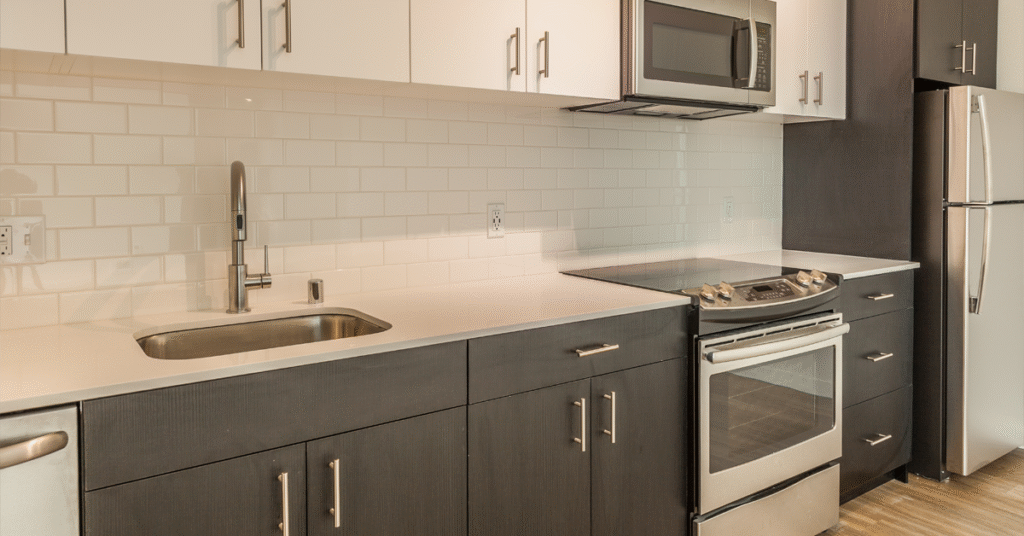 Move In/Move Out Cleaning Services in Chittenden County, Vermont - Kitchen Cleaning